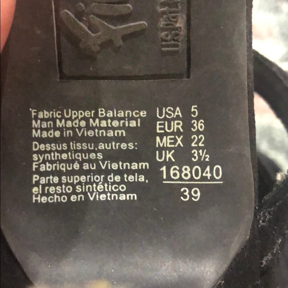 High heels - Picture 3 of 4